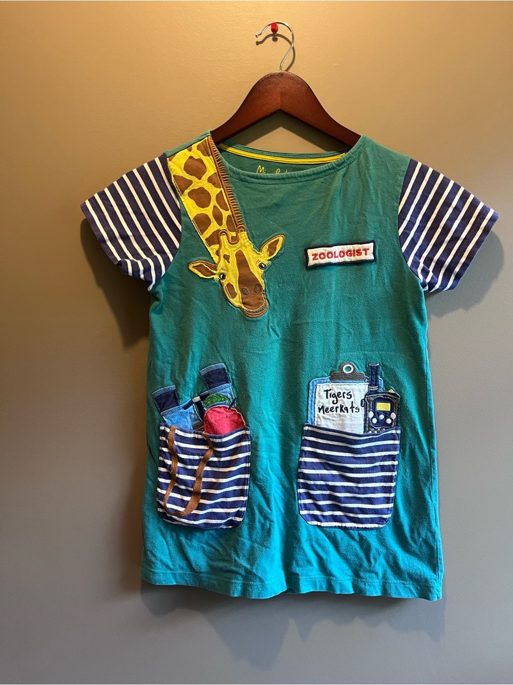 Mini Boden Teal Giraffe Zoologist Pocket Tee with Striped Sleeves 9-10